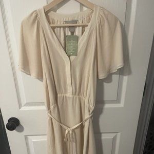 H&M NWT Cream Color dress with belt size Large